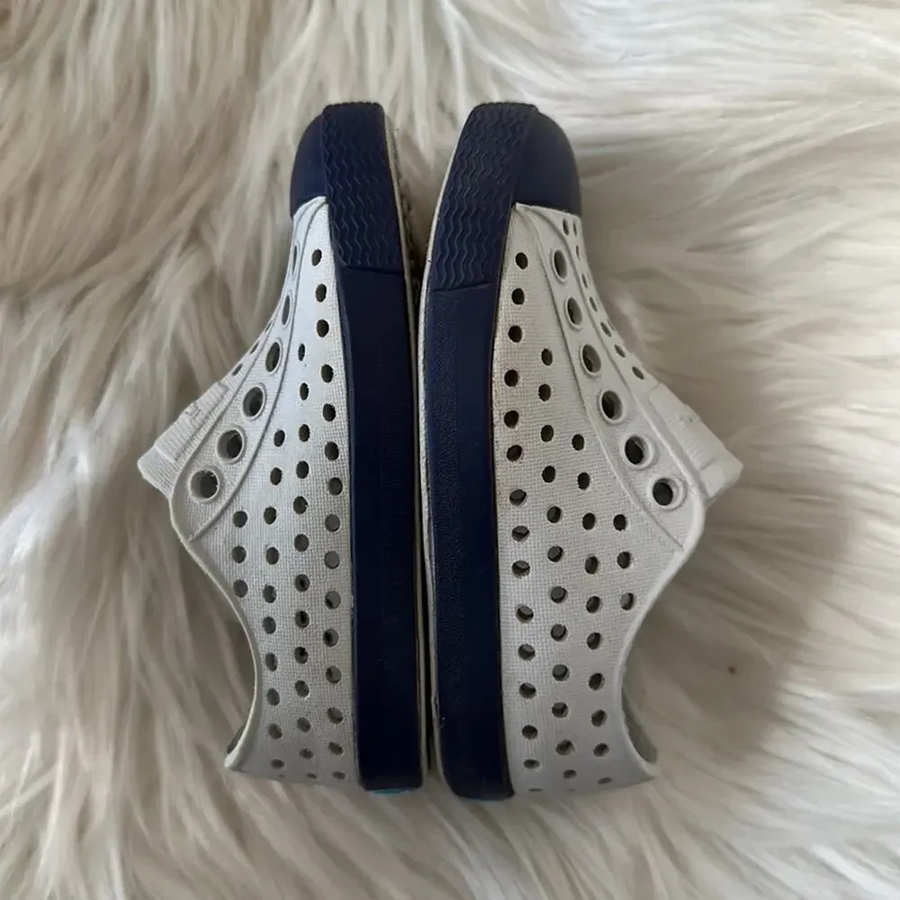 Native grey blue